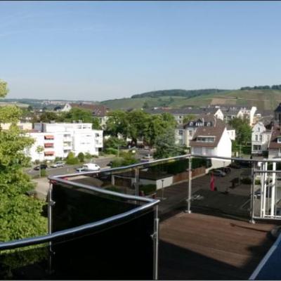 Terrasse mit Ausicht über Bad Neuenahr